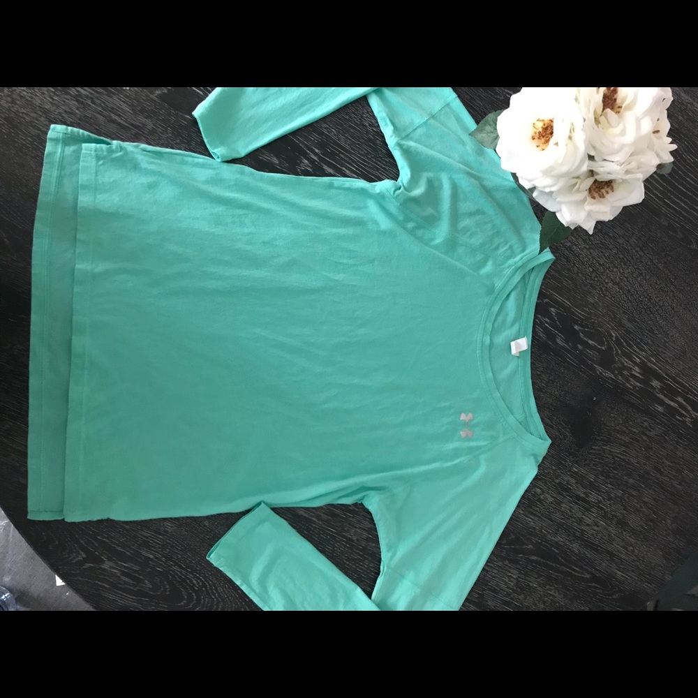 Under Armour long sleeve top.